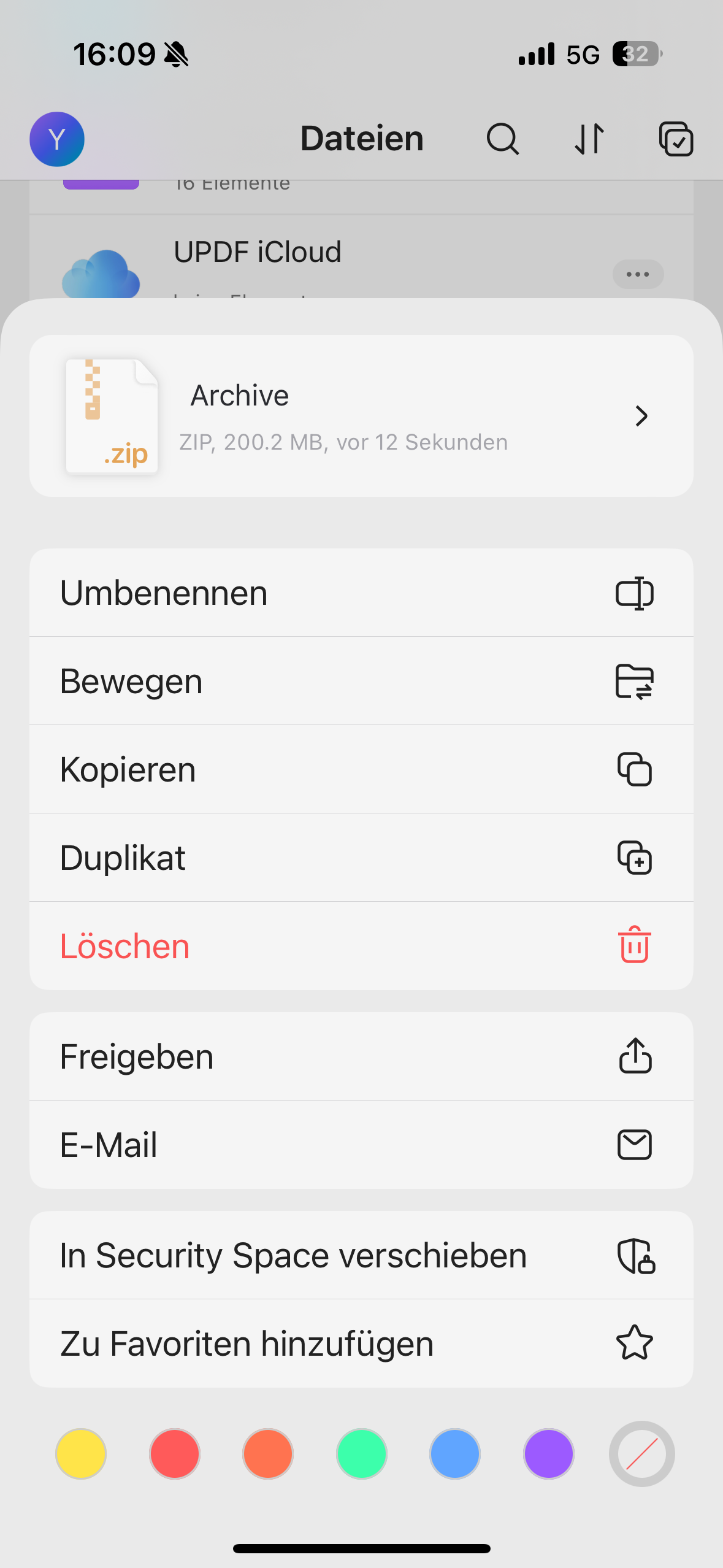 Dreipunkt-Symbol der ZIP-Datei