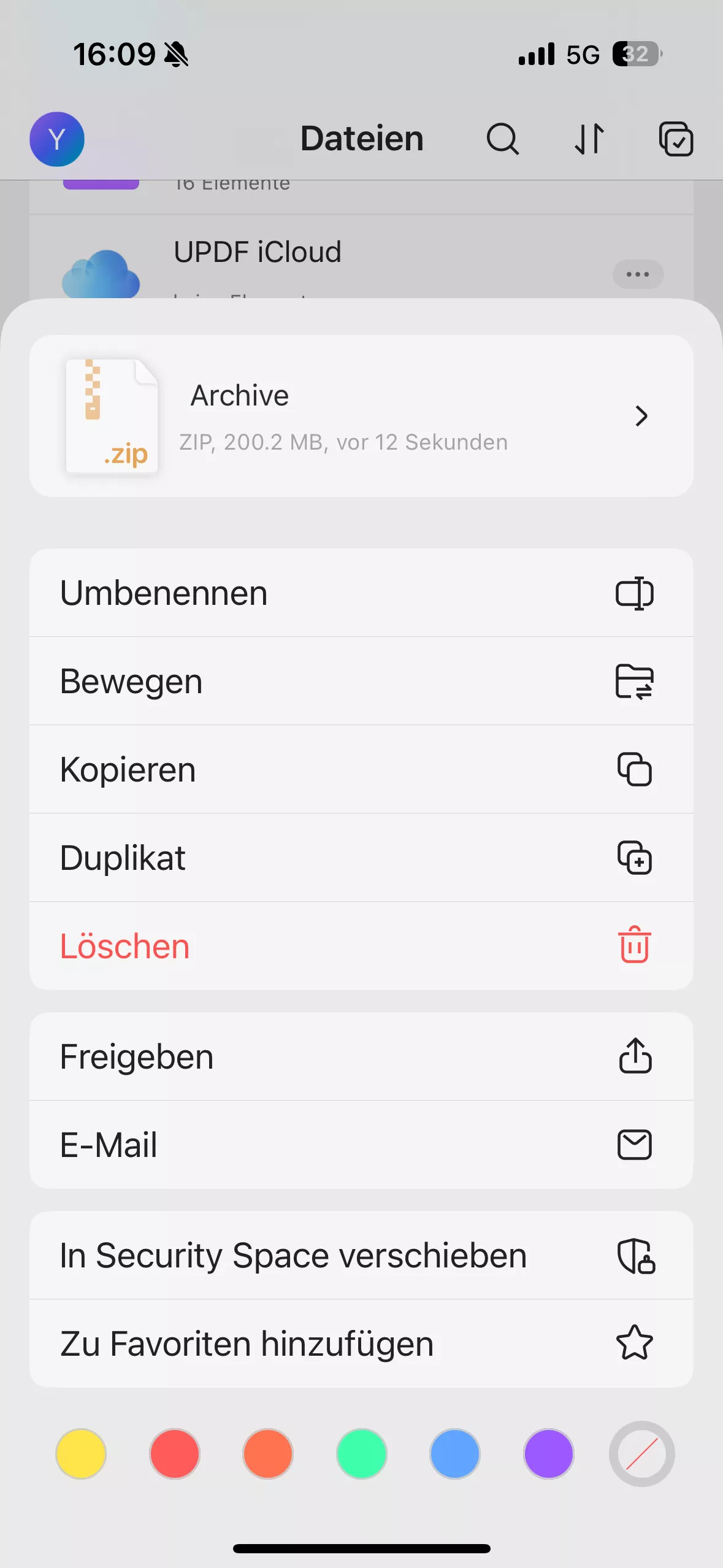Dreipunkt-Symbol der ZIP-Datei