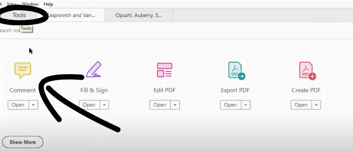 Wählen Sie "Kommentar" in Tools in adobe acrobat