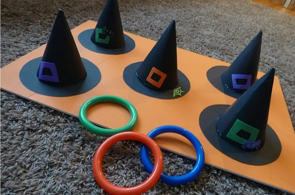 witch hat ring toss game