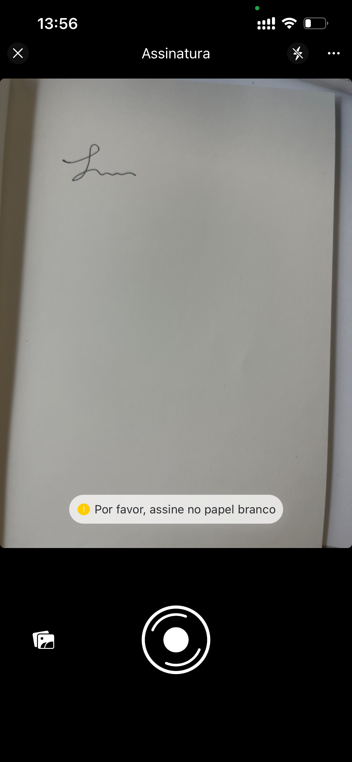 use a câmera para digitalizar assinatura para PDF com UPDF para iOS