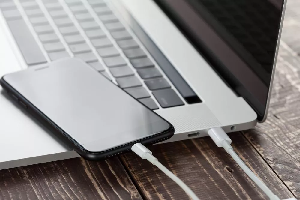 connect iphone with laptop