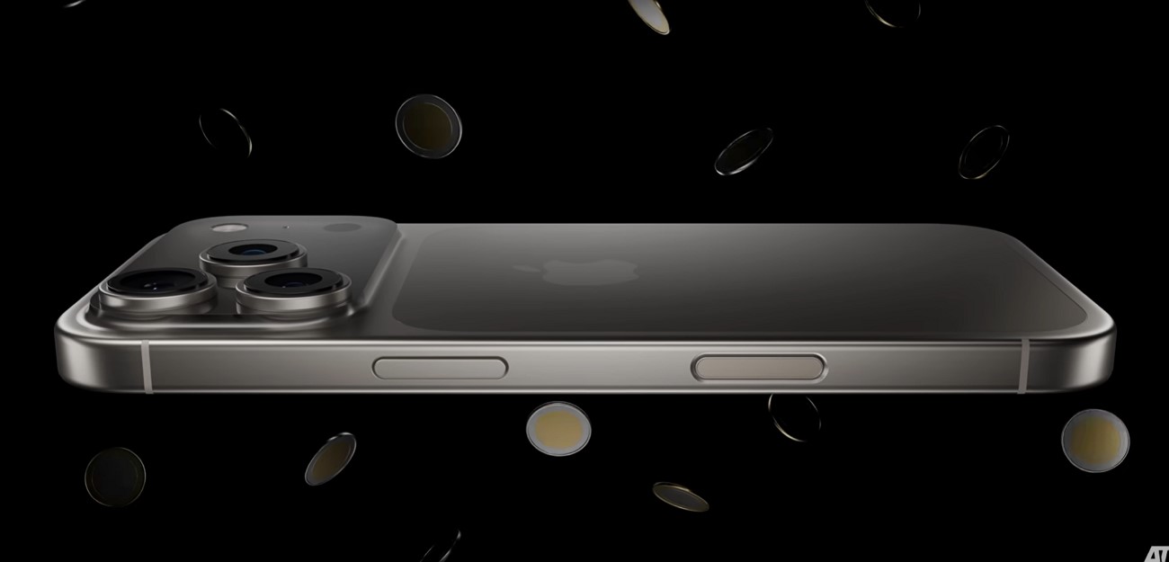 metal glass design iphone 17