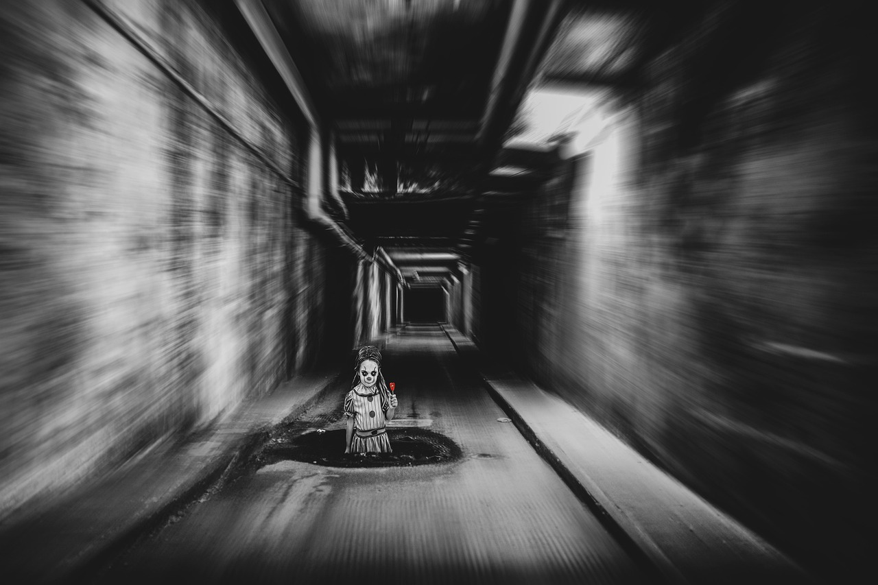 spooky creature wallpaper