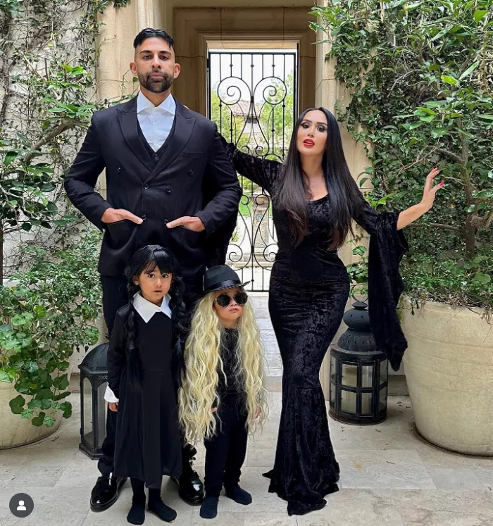 the addams family halloween costume