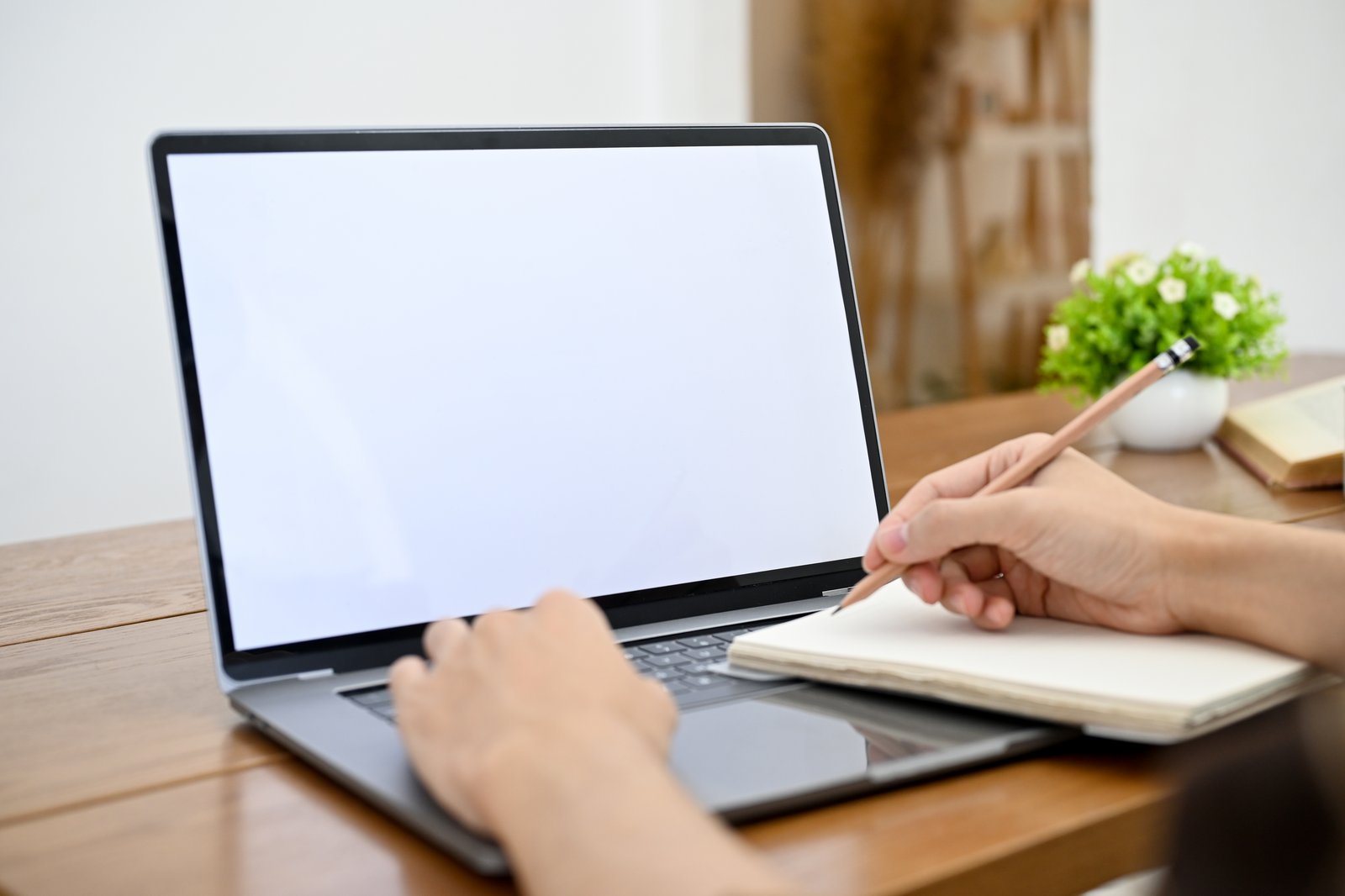 Connecting a paragraph to a thesis